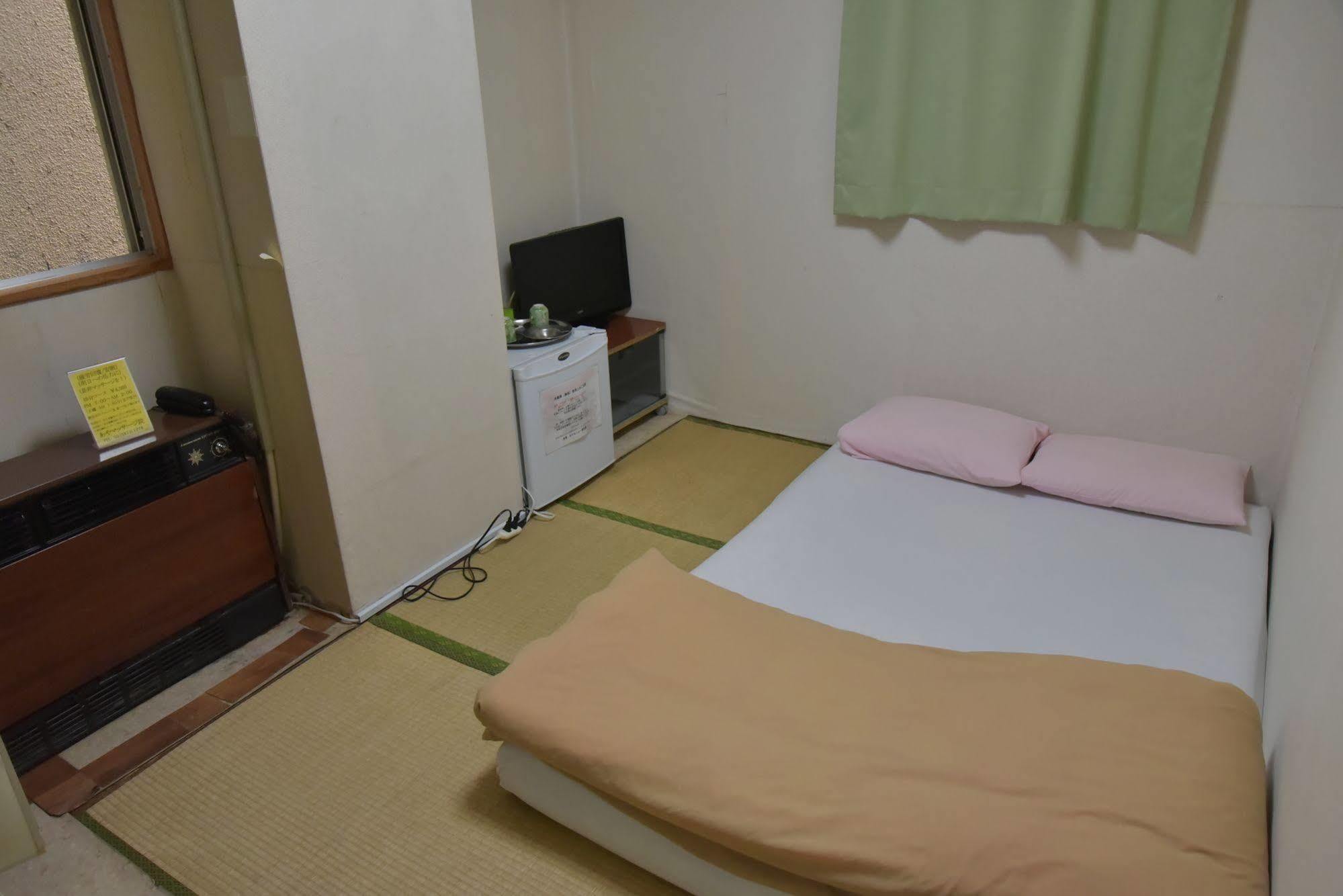 Hotell New Tochigiya *